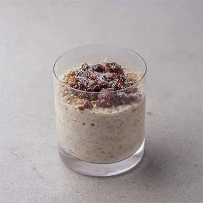 Date & Coconut Overnight Oat Meal